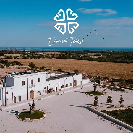 Donna Teresa לינה וארוחת בוקר 3*