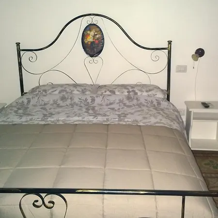Donna Teresa Bed & Breakfast Mottola