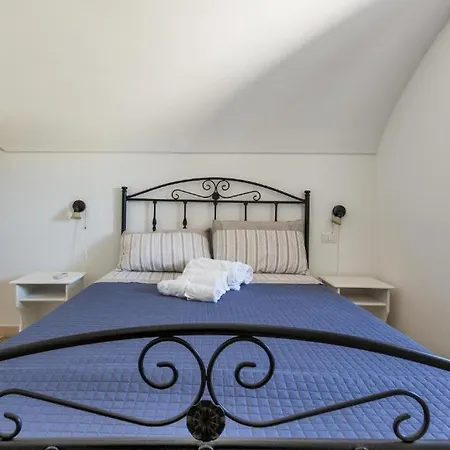 Donna Teresa Bed & Breakfast 3*