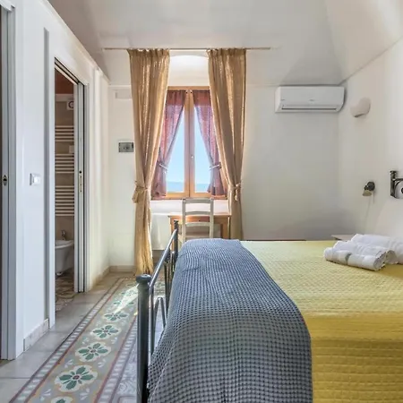 Donna Teresa Bed & Breakfast 3*