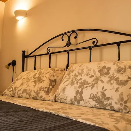 Donna Teresa Bed & Breakfast Mottola